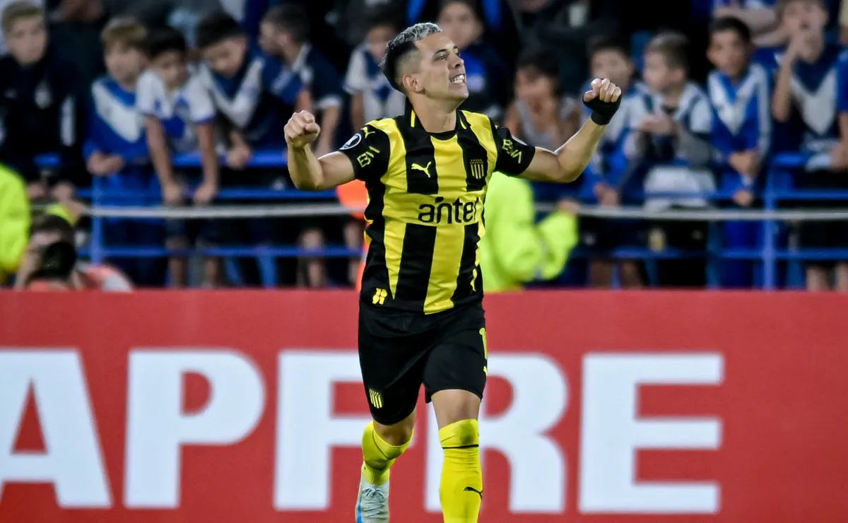 Leo Fernández, la figura de Peñarol.