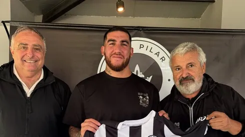 Leandro Vega durante su presentación con Real Pilar.
