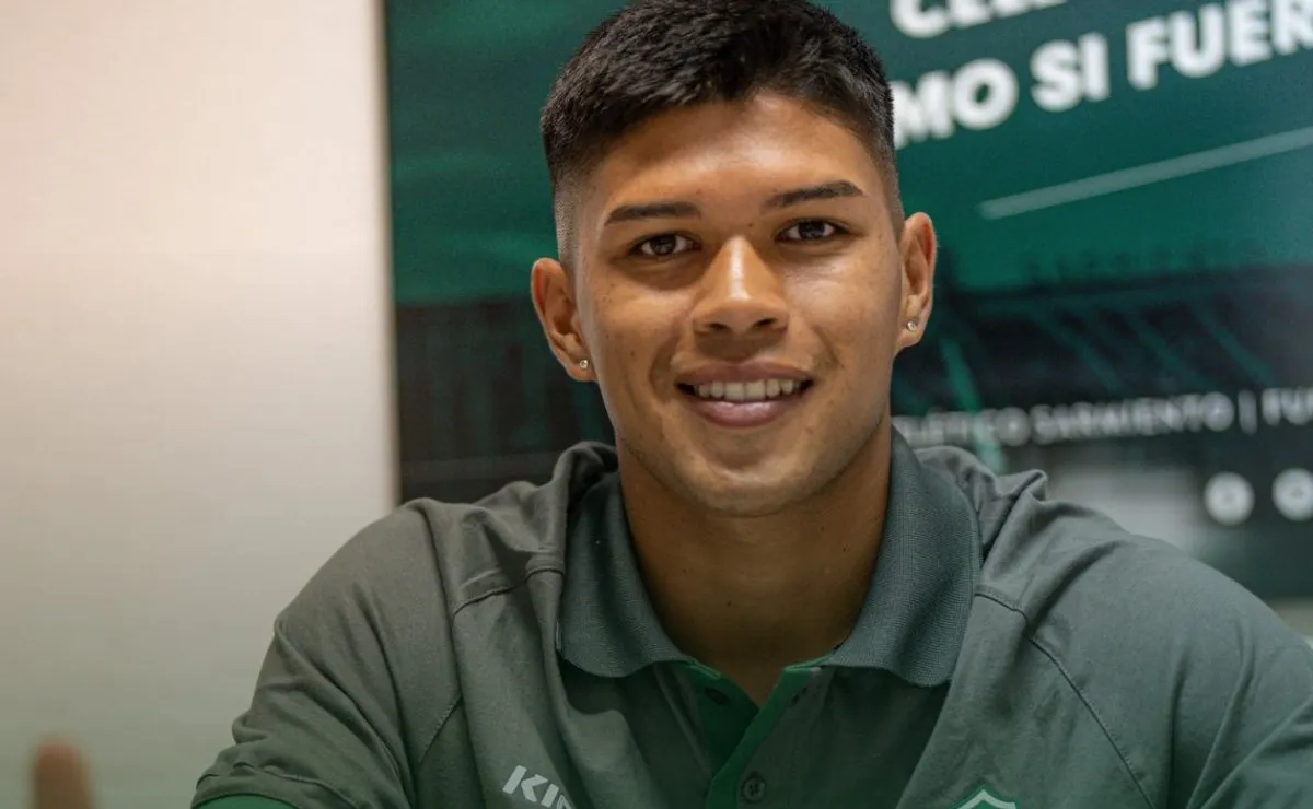 El delantero jugará en Junin a préstamo por un año