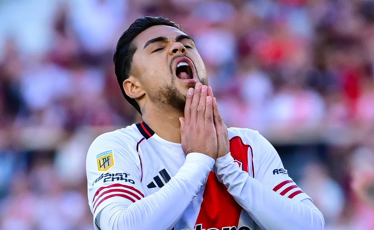 Paulo Díaz sigue sin definir su futuro.