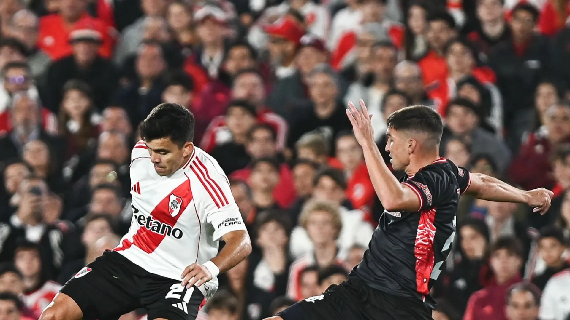 River debuta en el Apertura con Barracas.