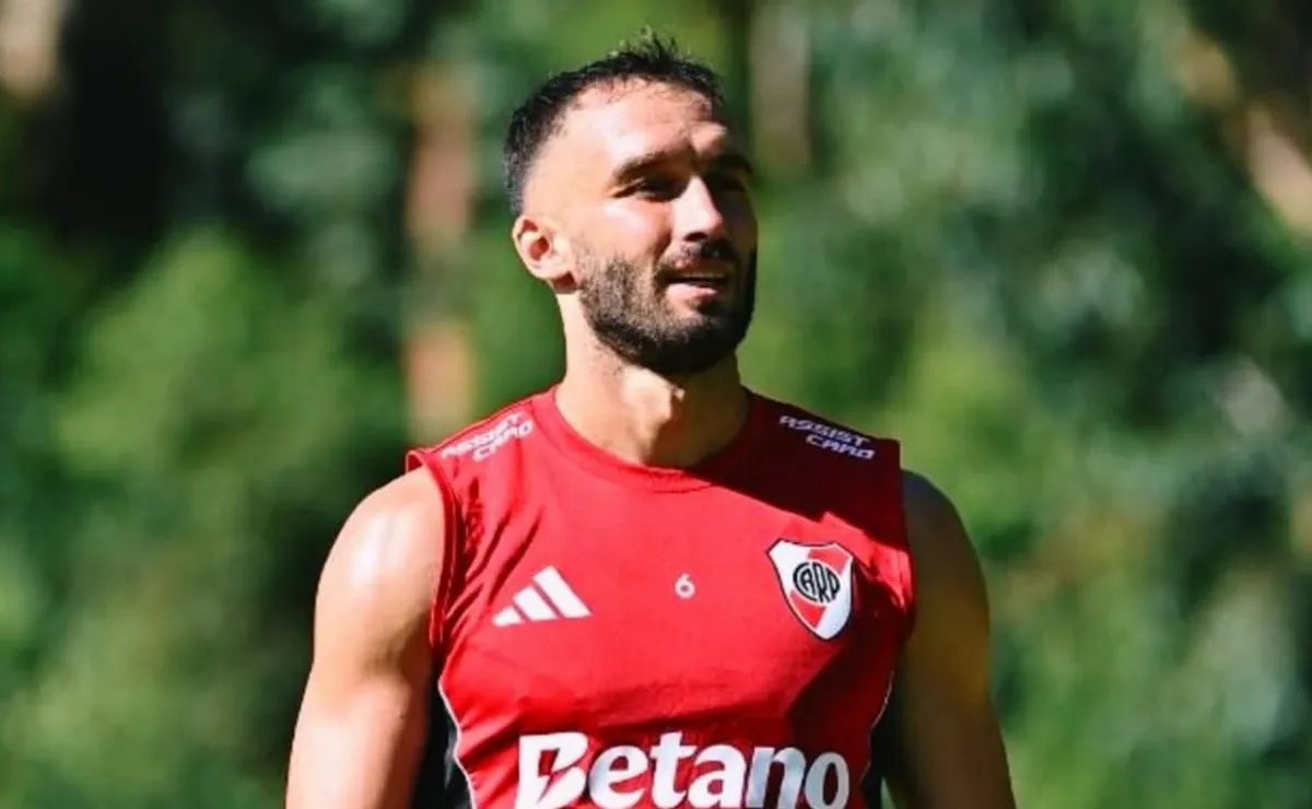 Pezzella habló de la salida de Gallardo.