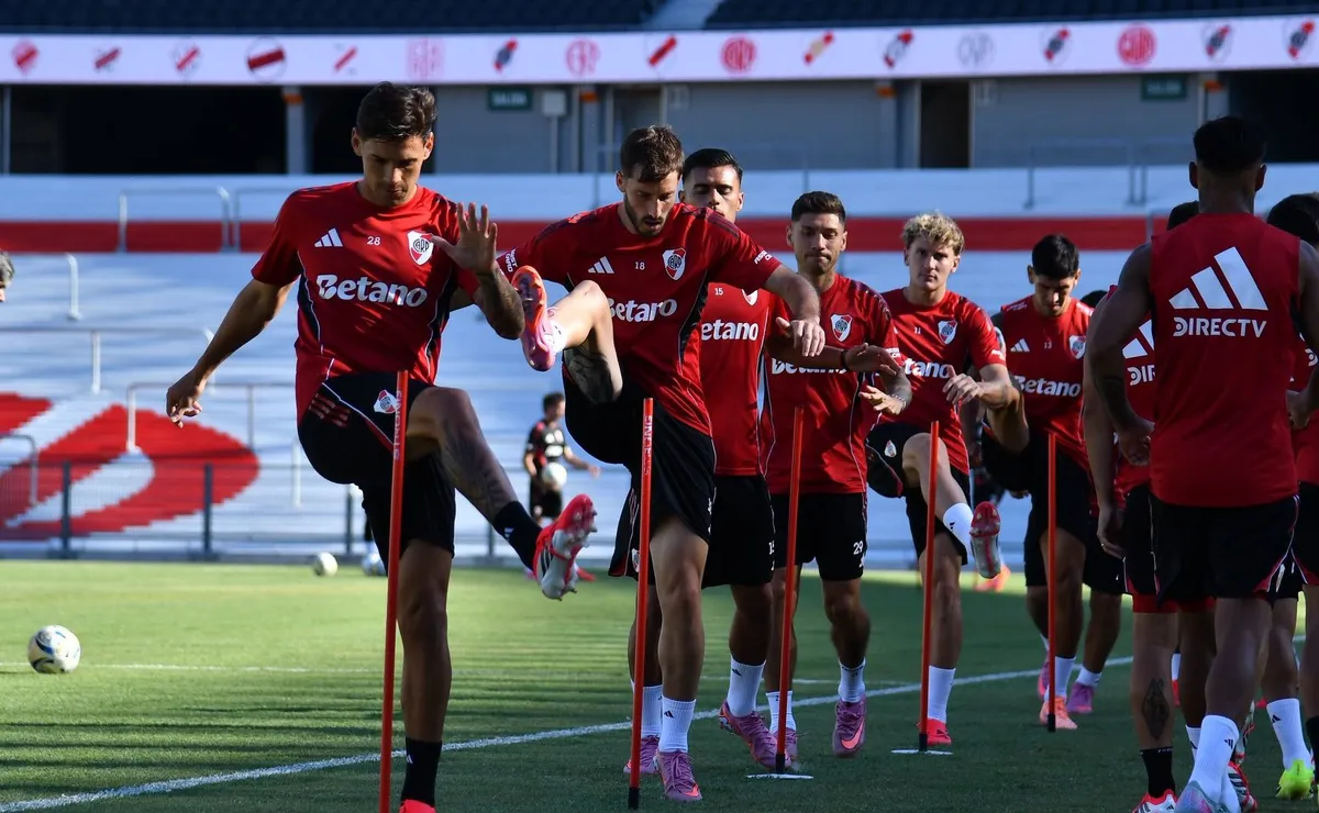 River cerró su semana de entrenamientos en el Monumental.