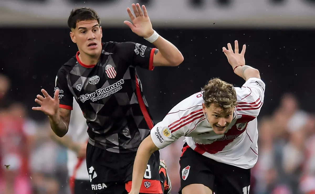 River y Barracas se enfrentan esta tarde.