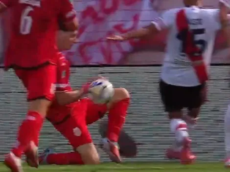 Escándalo: el grosero penal que no le cobraron a River ante Barracas Central