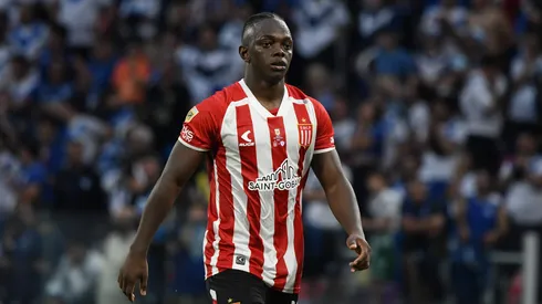 Ofrecieron a Cetré a River.
