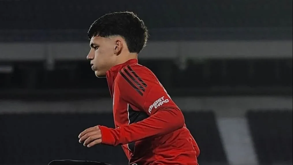 Juan Cruz Meza está desgarrado.