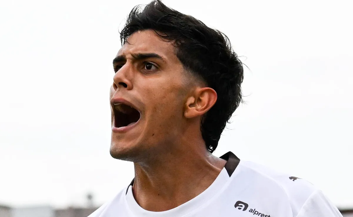 Nasif está cedido en Platense sin cargo ni opción de compra hasta fines del 2026.