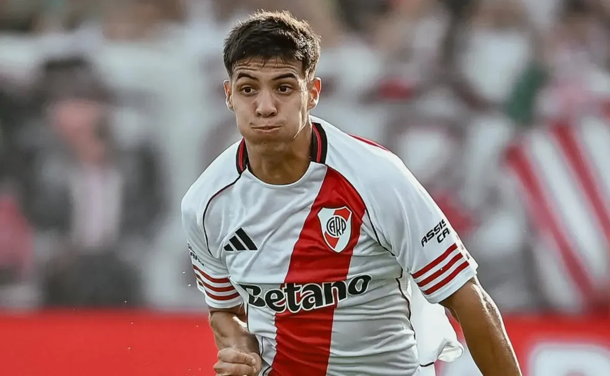 Con el dorsal 26, Galván tendrá mucho rodaje este año. Durante 2025 estuvo en Véelz y antes pasó en calidad de cedido por Colón, Defensa y Justicia y Tigre.
