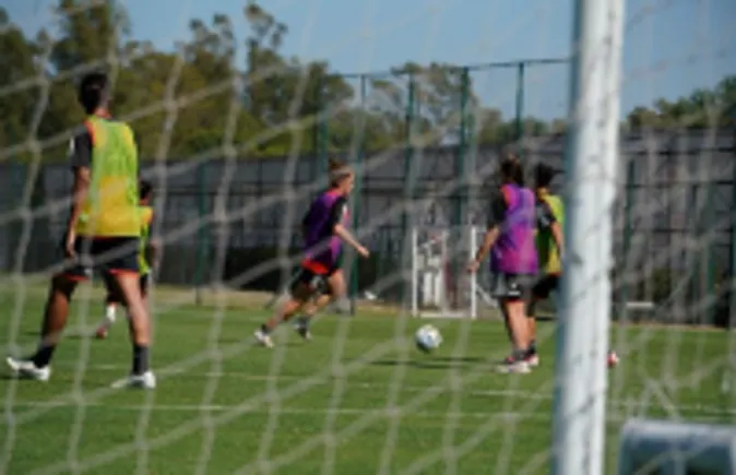Nicolás Loncharich convocó a 20 jugadoras para el amistoso ante UNiversidad de Chile en Santiago. (River Plate oficial)
