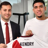 Oficial: River anunció el fichaje de Kendry Páez, su cuarto refuerzo