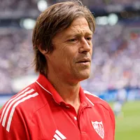 Lo increparon los hinchas: el complicado momento de Matías Almeyda en Sevilla