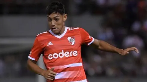 Trindade tiene 21 años y jugó durante un año y medio (2024-2025) a préstamo en Central Córdoba.