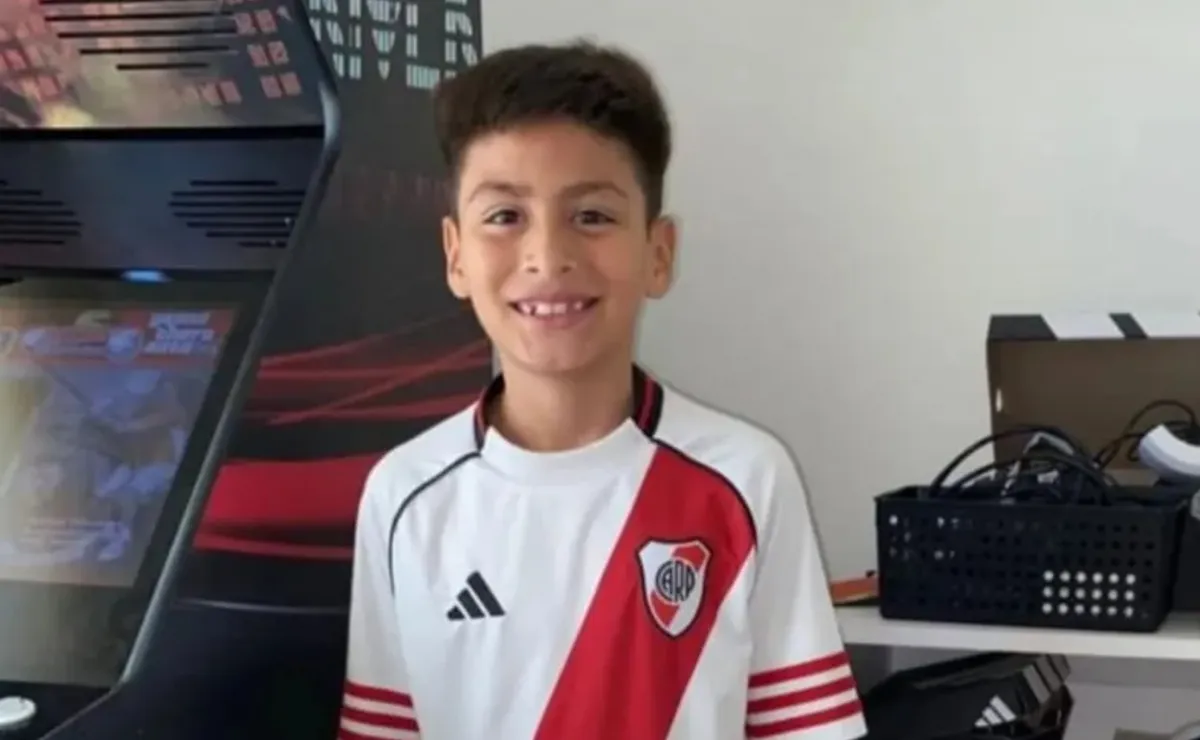 Sigue la dinastía: el sobrino del Diablito Echeverri debutó en las Inferiores de River