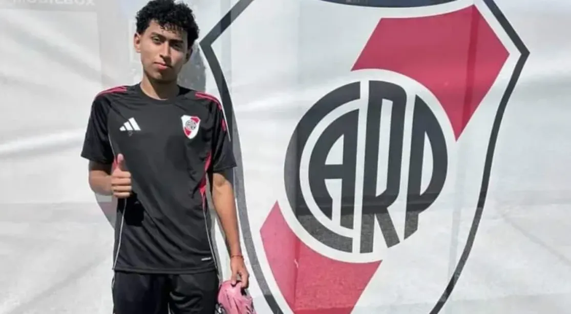 Enry Hernández estuvo a prueba en River durante 2025.