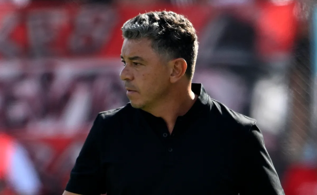El Muñeco tendría definido el once.