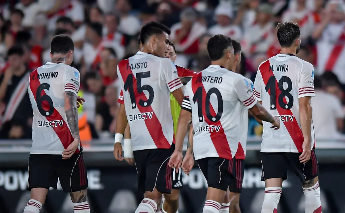 River hizo un papelón en el Monumental y le dio vergüenza a sus hinchas.