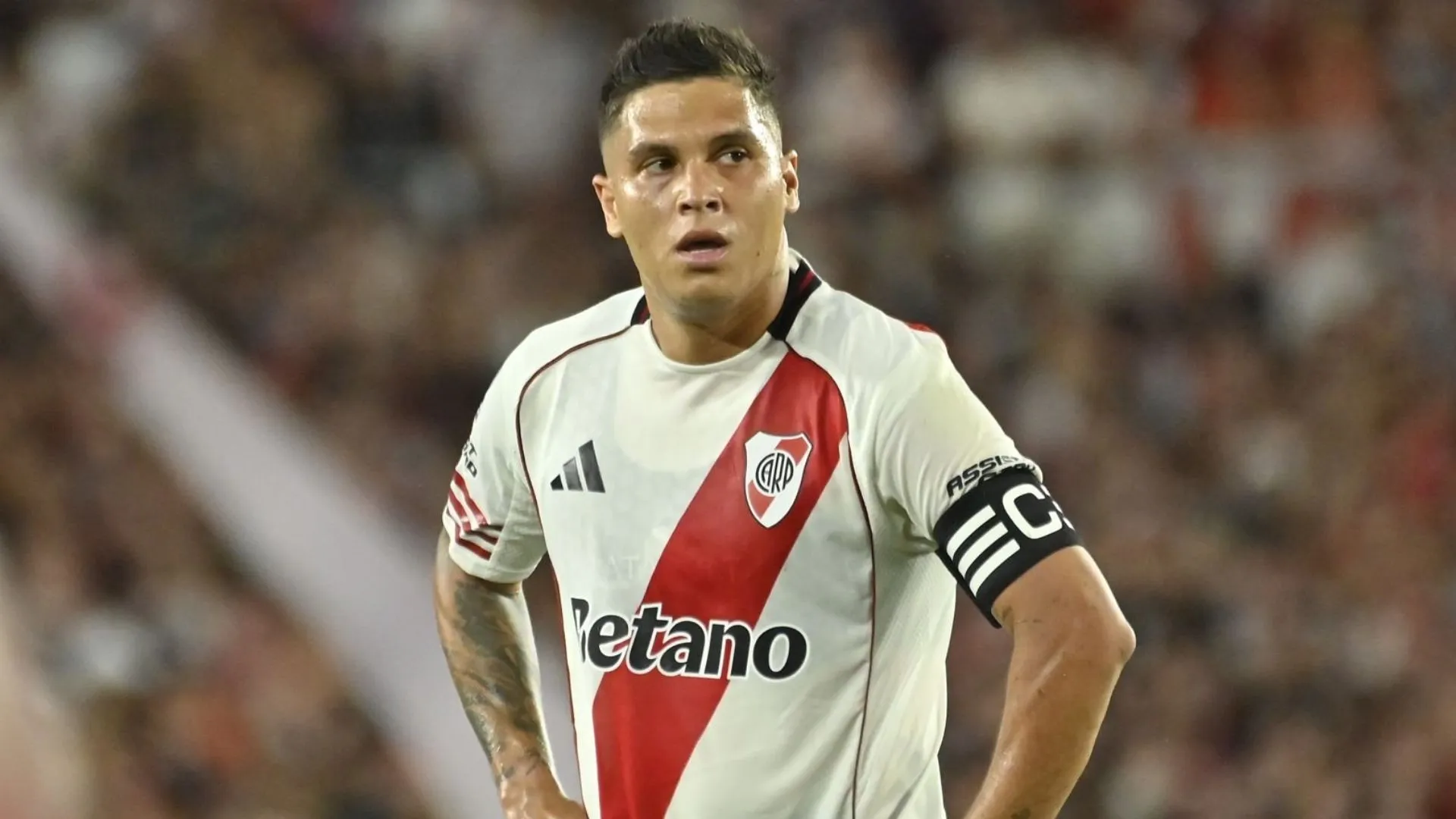 Quintero sería titular y capitán.