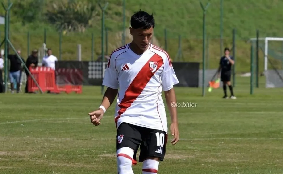 Juan Sayago se va a Flamengo.