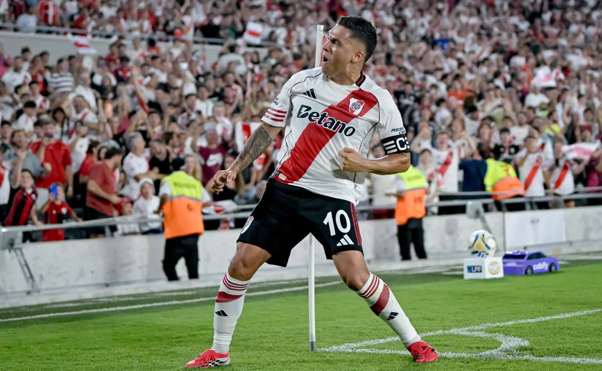 River Plate busca reponerse frente a Argentinos Juniors.
