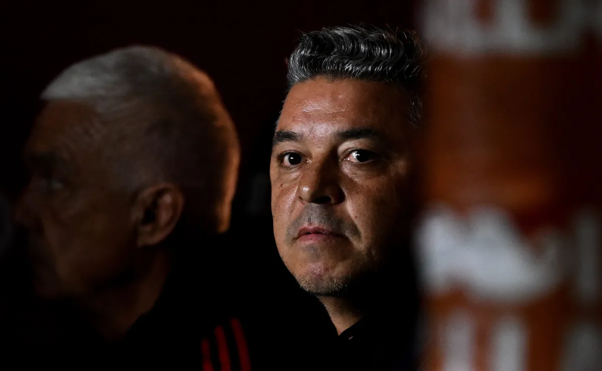 El DT se fue sin dar declaraciones.