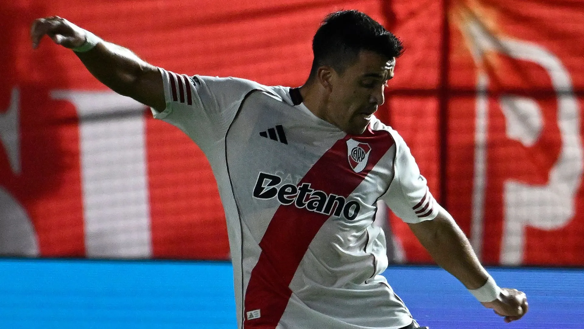 Acuña vuelve y sería titular.