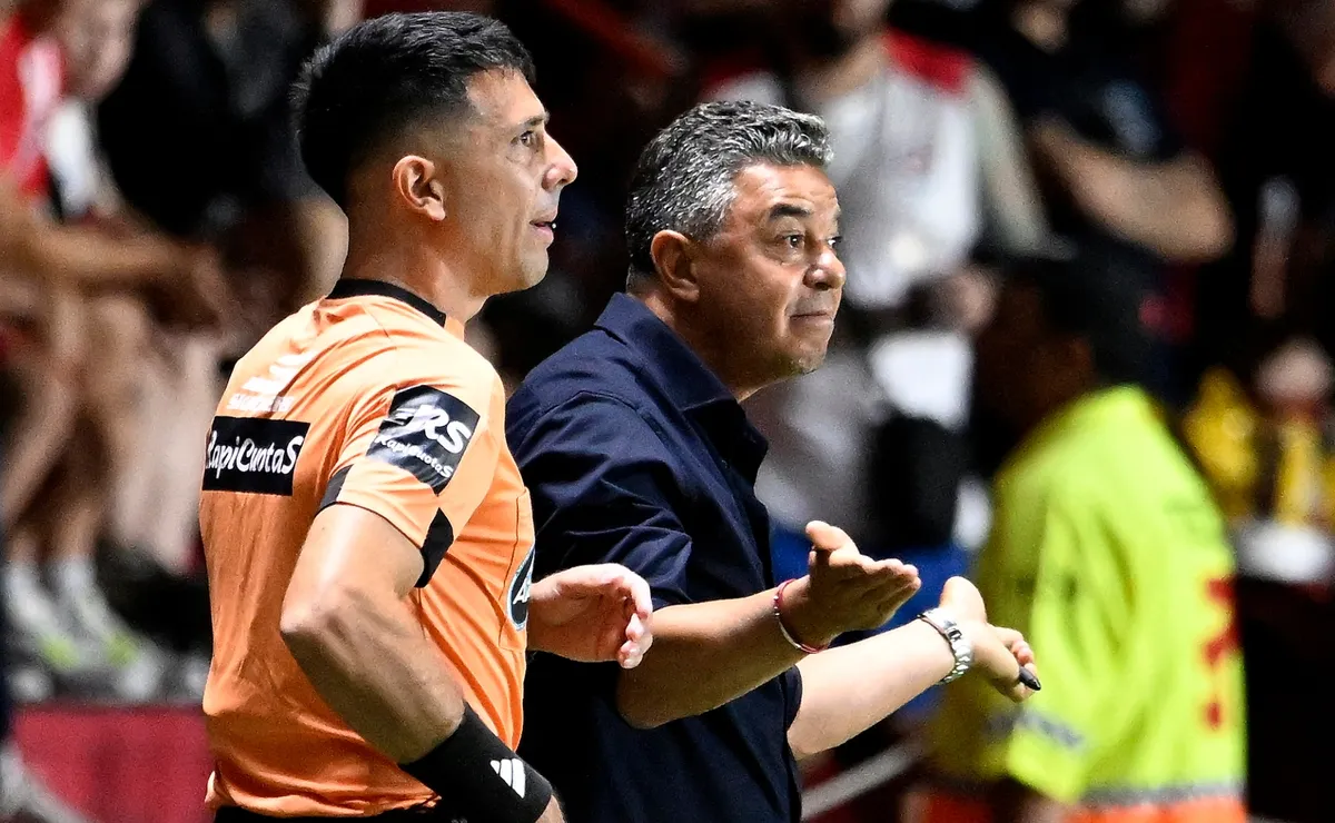 Las expulsiones de Gallardo como DT de River.