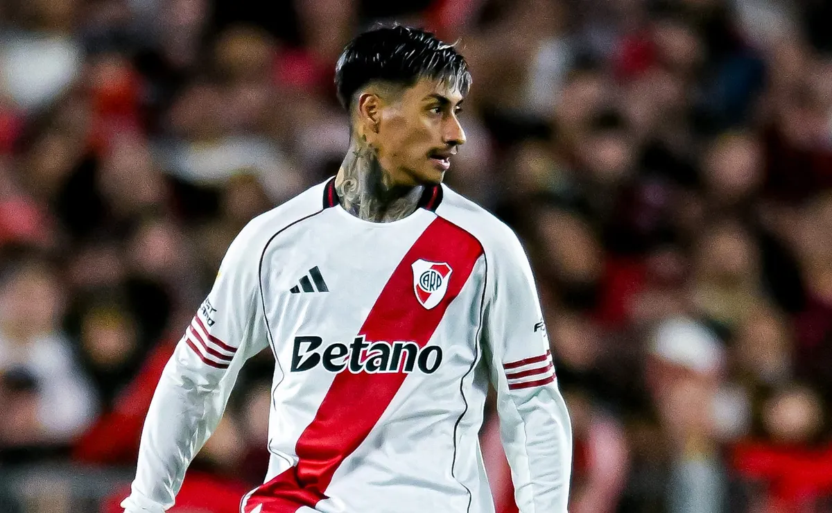 Portillo estará entre siete y ocho meses fuera de las canchas.