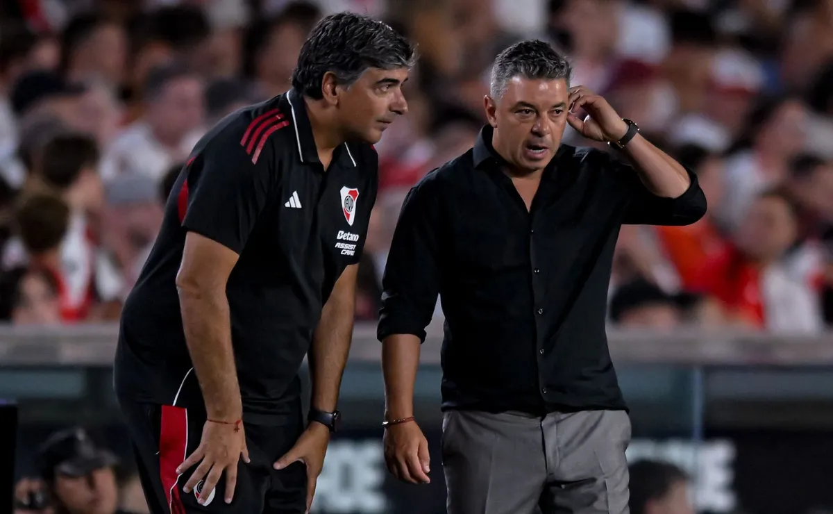 Quiénes son los futbolistas citados para el partido.