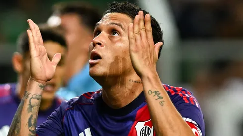 Juanfer festeja su gol ante Ciudad de Bolívar en San Luis.