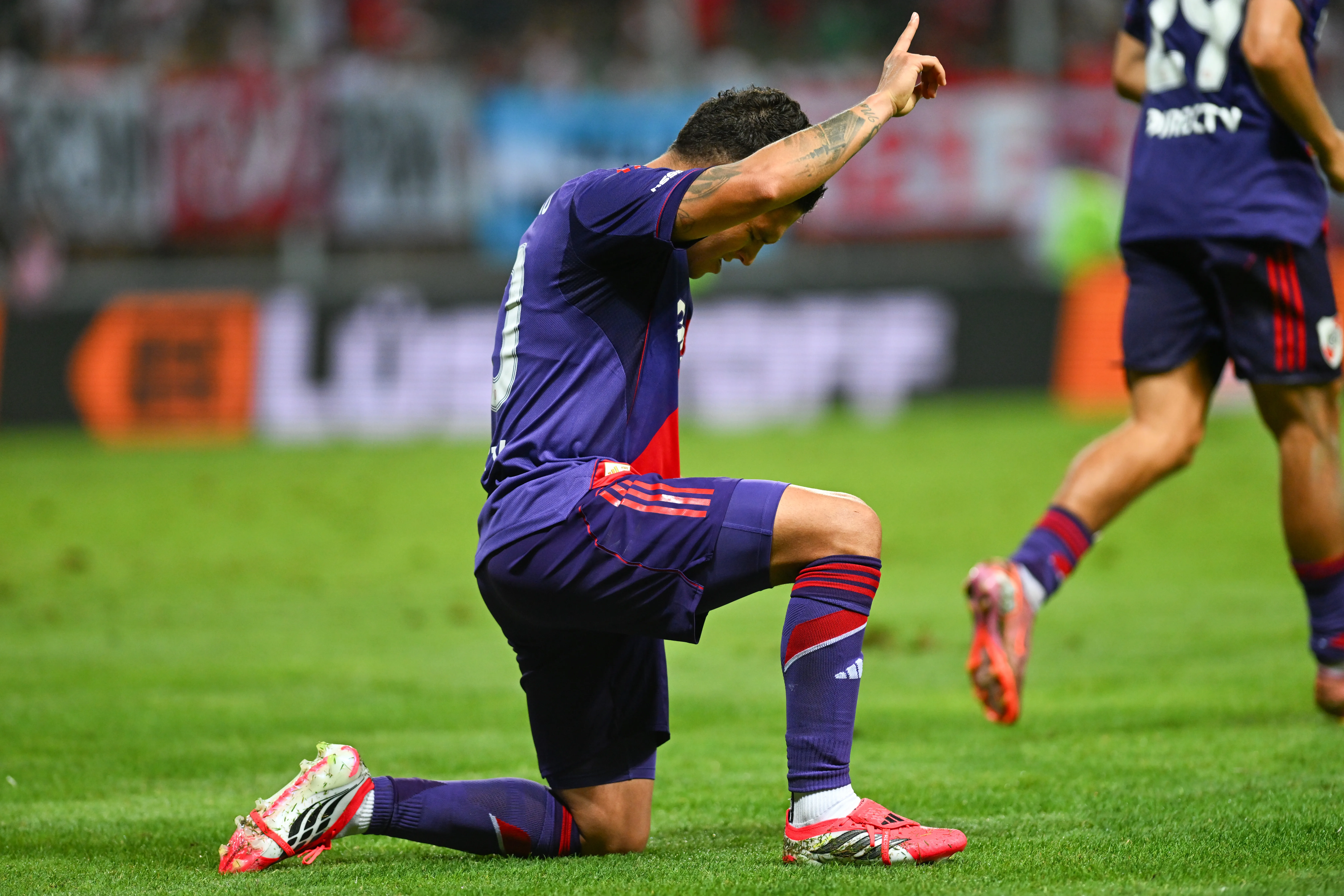Juanfer quedó a cinco goles de igualar la marca de Teo Gutiérrez y meterse en el top 5 de los colombianos más goleadores de la historia de River. (Getty Images)