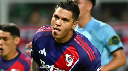 Juanfer festeja su gol ante Ciudad de Bolívar en San Luis.
