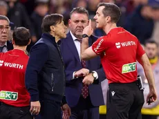 La dura sanción que recibió Almeyda en España por pelearse con un árbitro