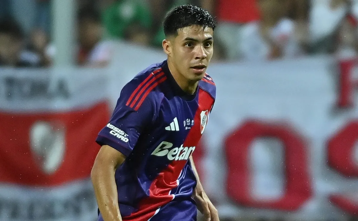 Galván acumula 585 minutos divididos en 14 partidos con River.