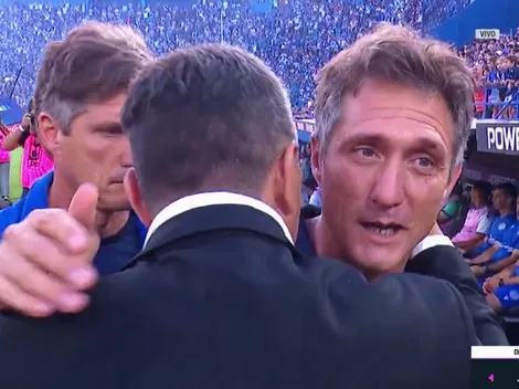 VIDEO | El abrazo y curioso diálogo entre Gallardo y Guillermo Barros Schelotto