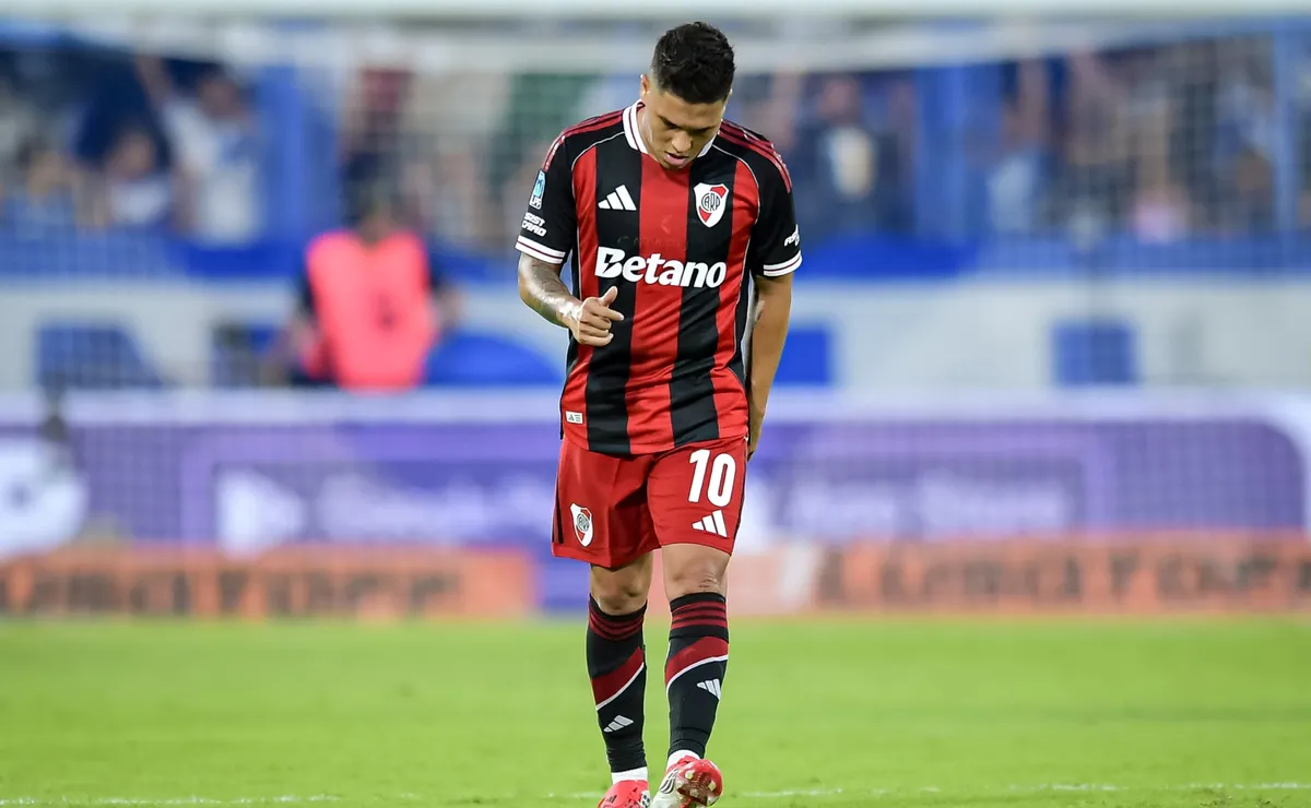 Preocupación en River por la lesión de Juanfer Quintero.