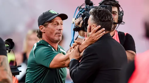 Pedro Troglio, rendido ante Gallardo.