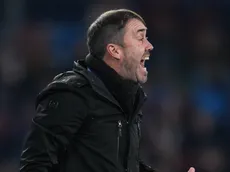 El último partido de Chacho Coudet antes de llegar a River EN VIVO: ¡Palo y salvación para Alavés!