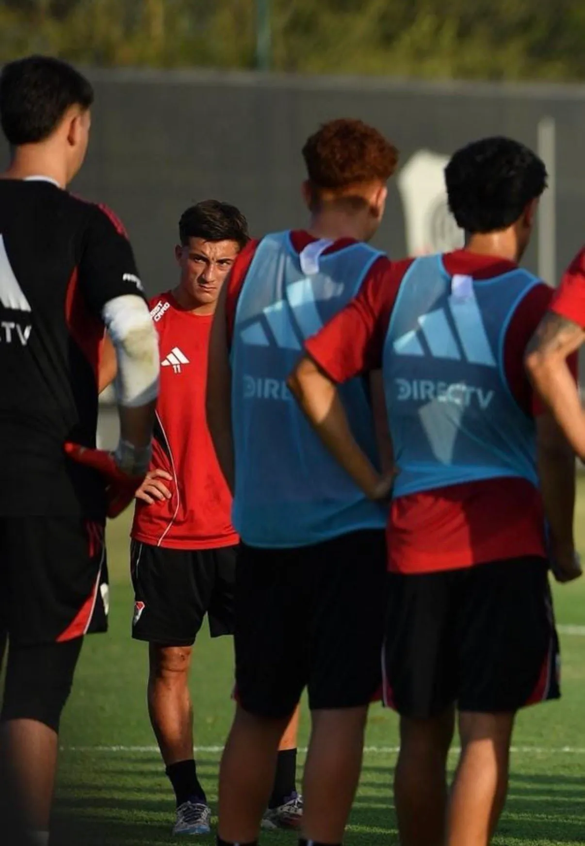 De frente, De la Cuesta. De espaldas, el “Colo” Soria.