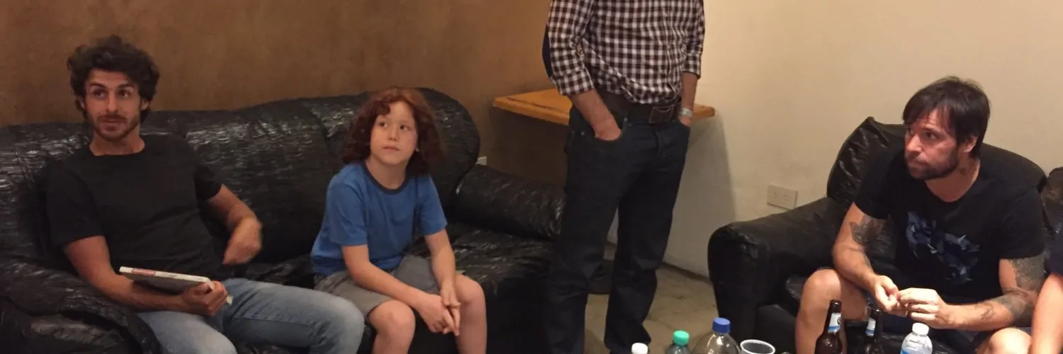 Soria, cuando apenas era un nene, junto a Pablo Aimar y Fernando Cavenaghi en un evento.