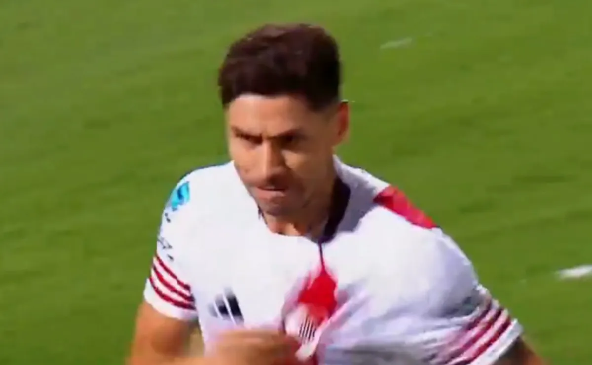 Montiel festejó su gol con mucho enojo.