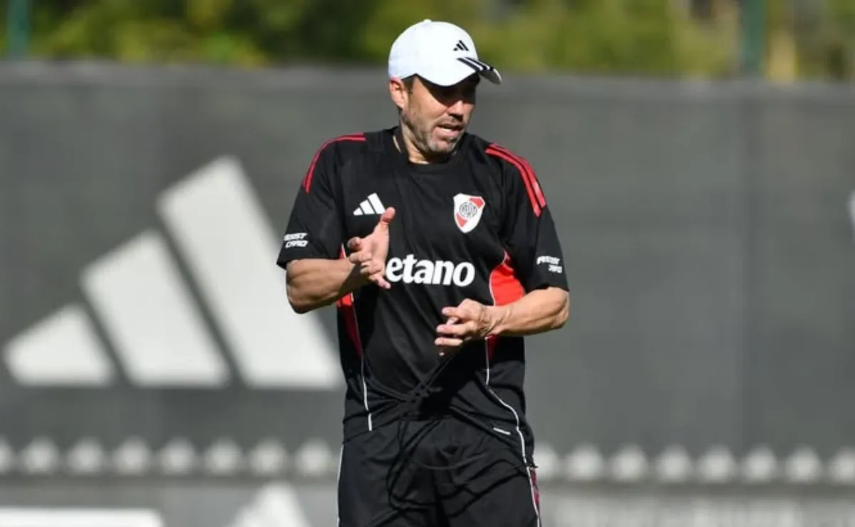Coudet tuvo su primer día como DT del club.