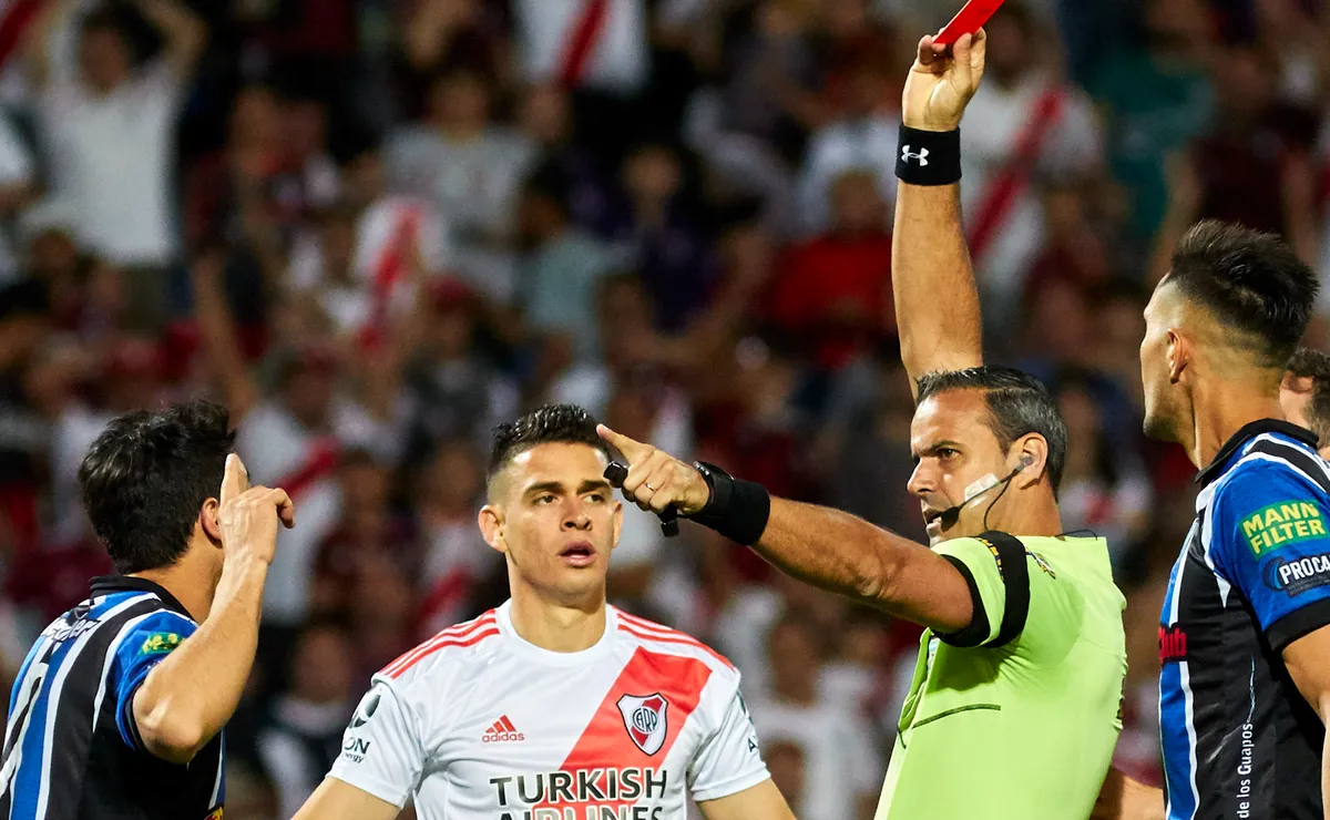 Los árbitros con los que mejor y peor le fue a River.