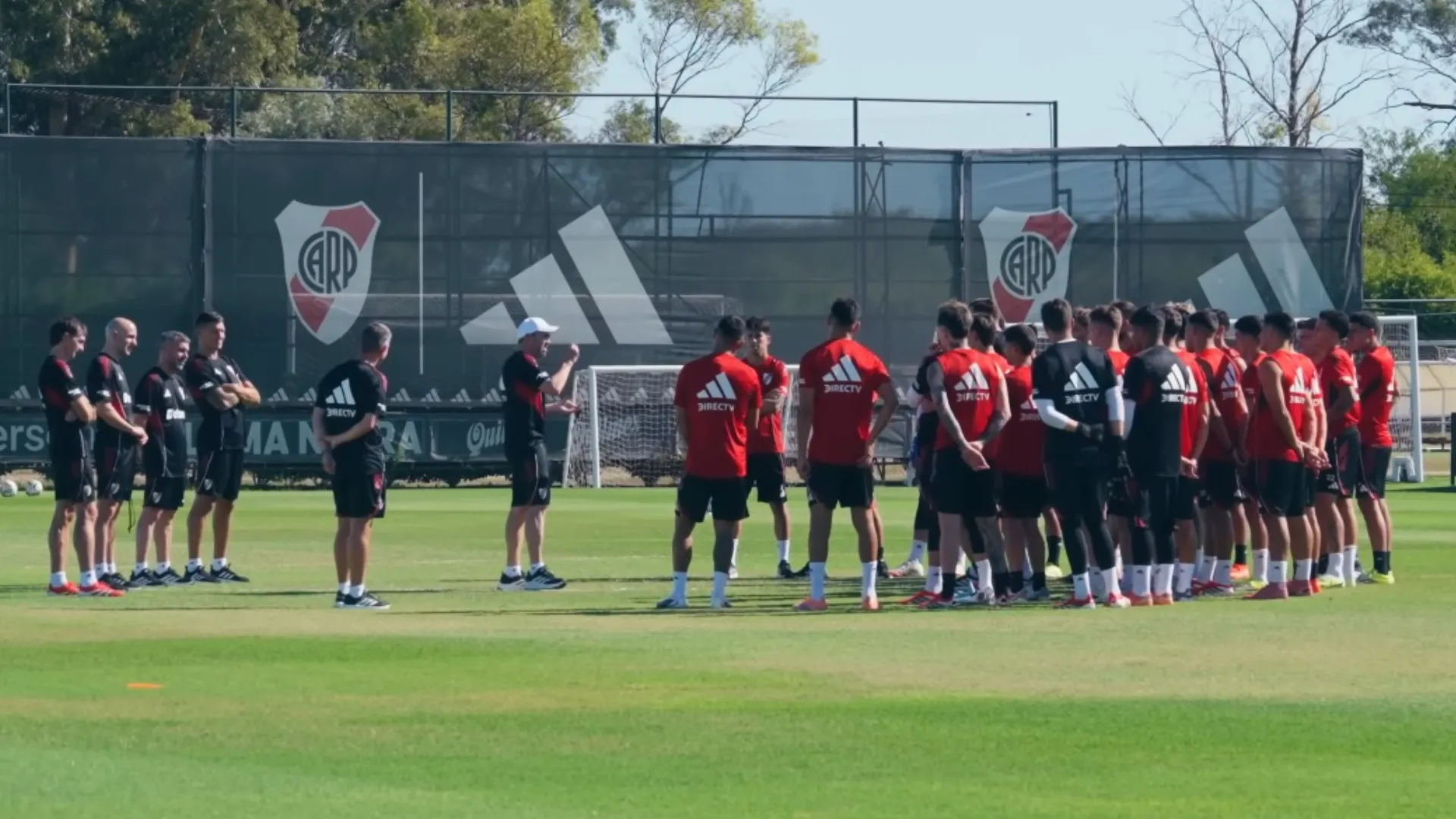 El Chacho tuvo su segundo encuentro con el plantel el jueves y trabaja la parte física.