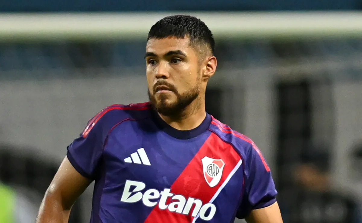 De borrado con Gallardo ¿a sumar chances con Coudet?: la enigmática situación de Paulo Díaz en River