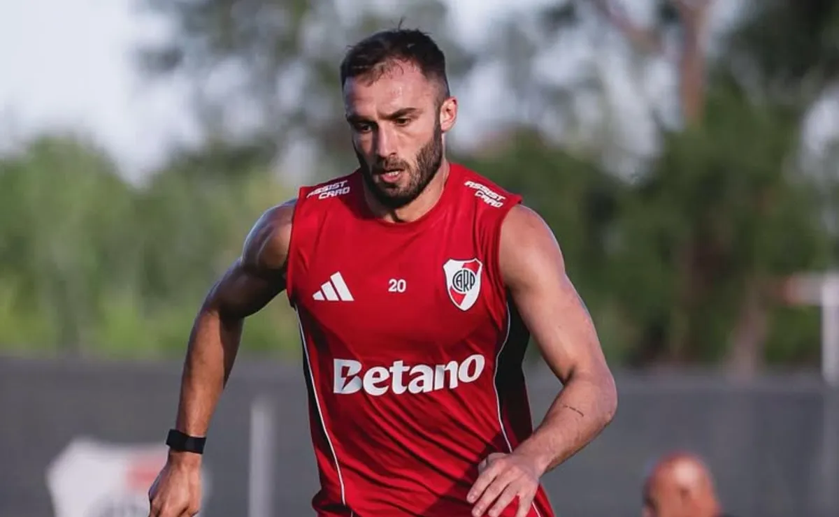 Pezzella está cada vez más cerca de volver.