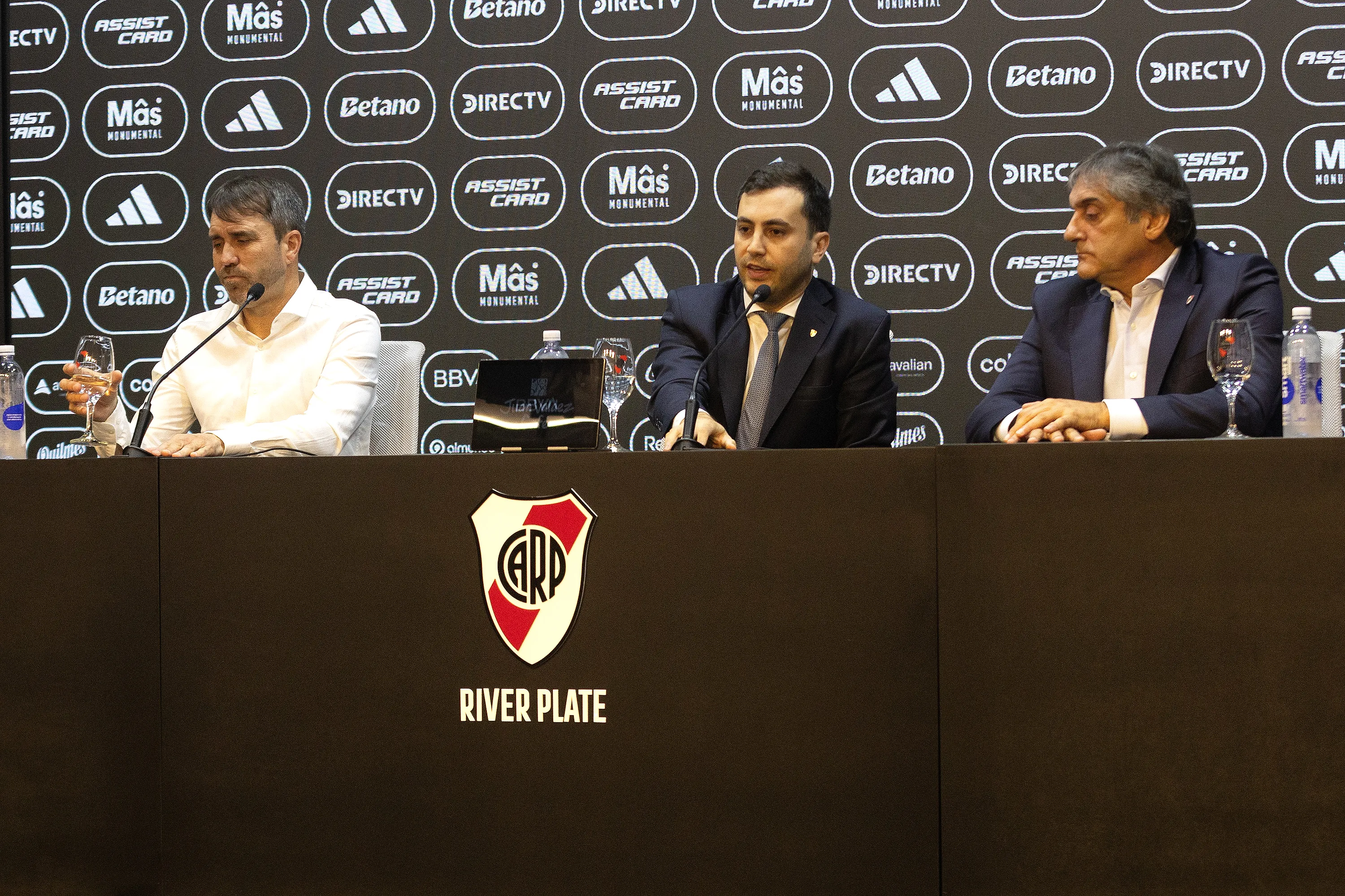 Enzo Francescoli, el encargado de elegir a Coudet.