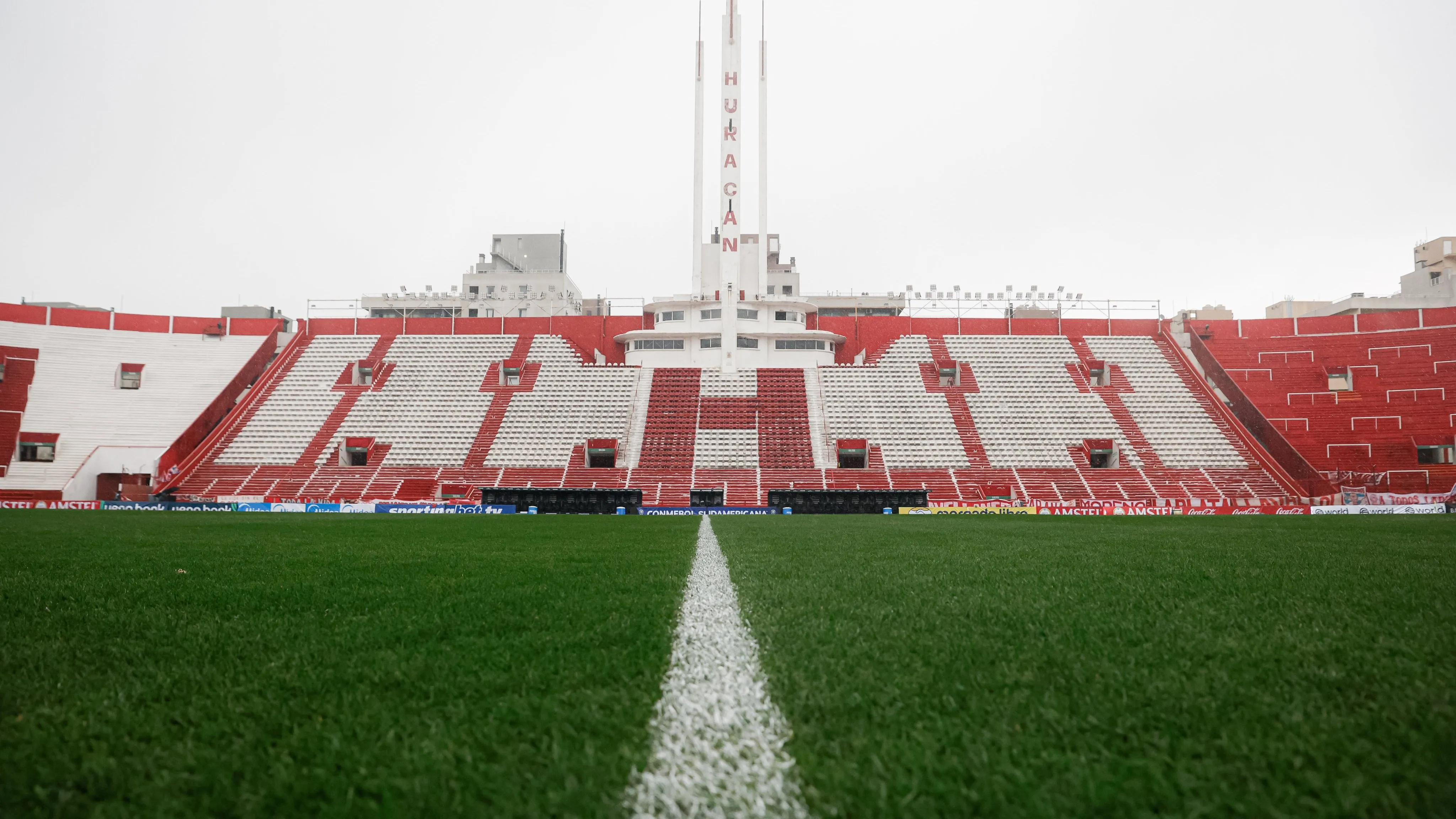 Todavía no se confirmó si el partido de River vs. Huracán se jugará en Parque Patricios.