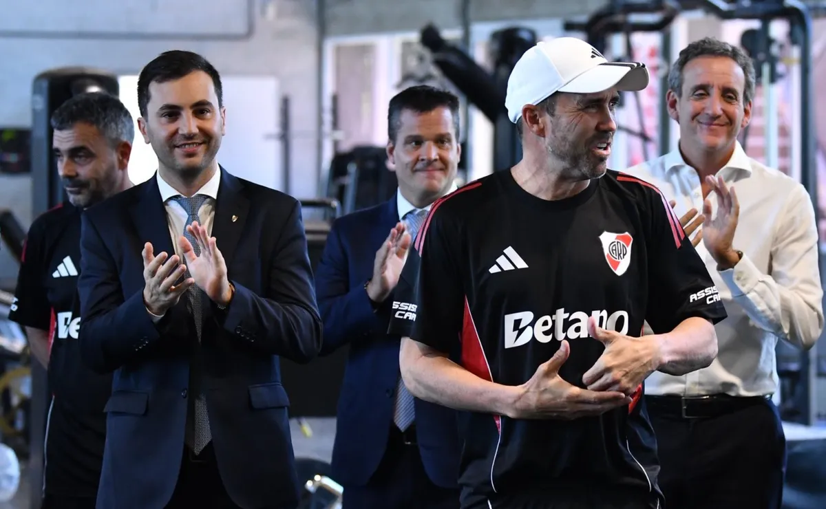 Di Carlo le traerá refuerzos a Coudet pero a mitad de año.