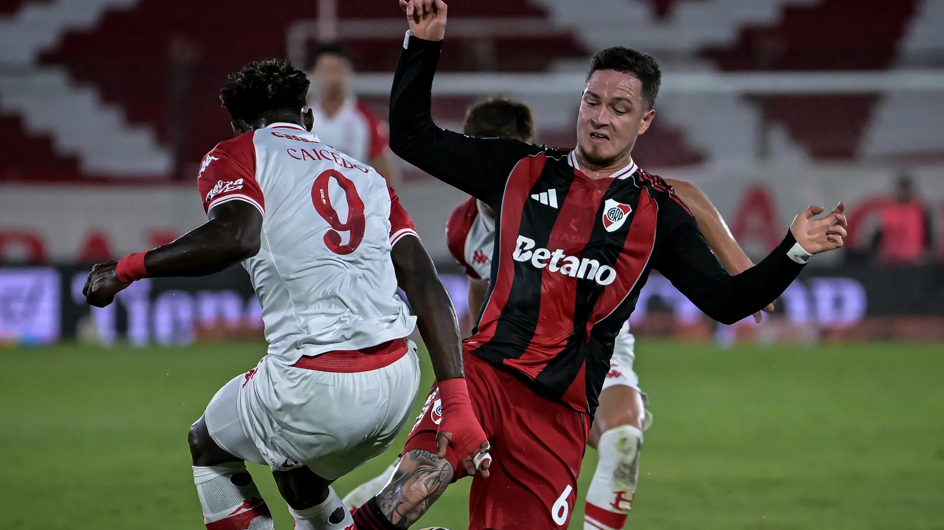 Partidazo de Aníbal Moreno en el Ducó.